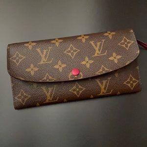 LV monogram Emilie wallet in fuchsia